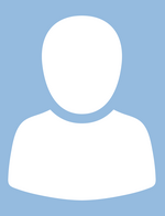 Weißes, stilisiertes Avatar-Icon mit runder Kopf- und Schultersilhouette vor hellblauem Hintergrund.